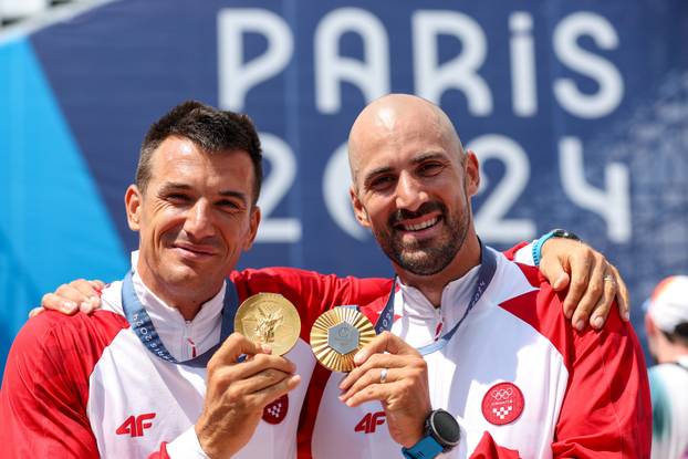 Paris: The Sinkovic brothers won gold at the Olympic Games in the two -steering dual