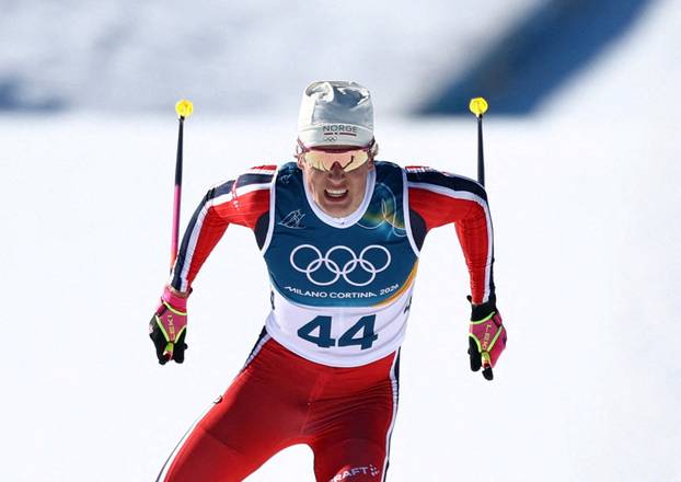 Cross-Country Skiing - Men's 10km Interval Start Free
