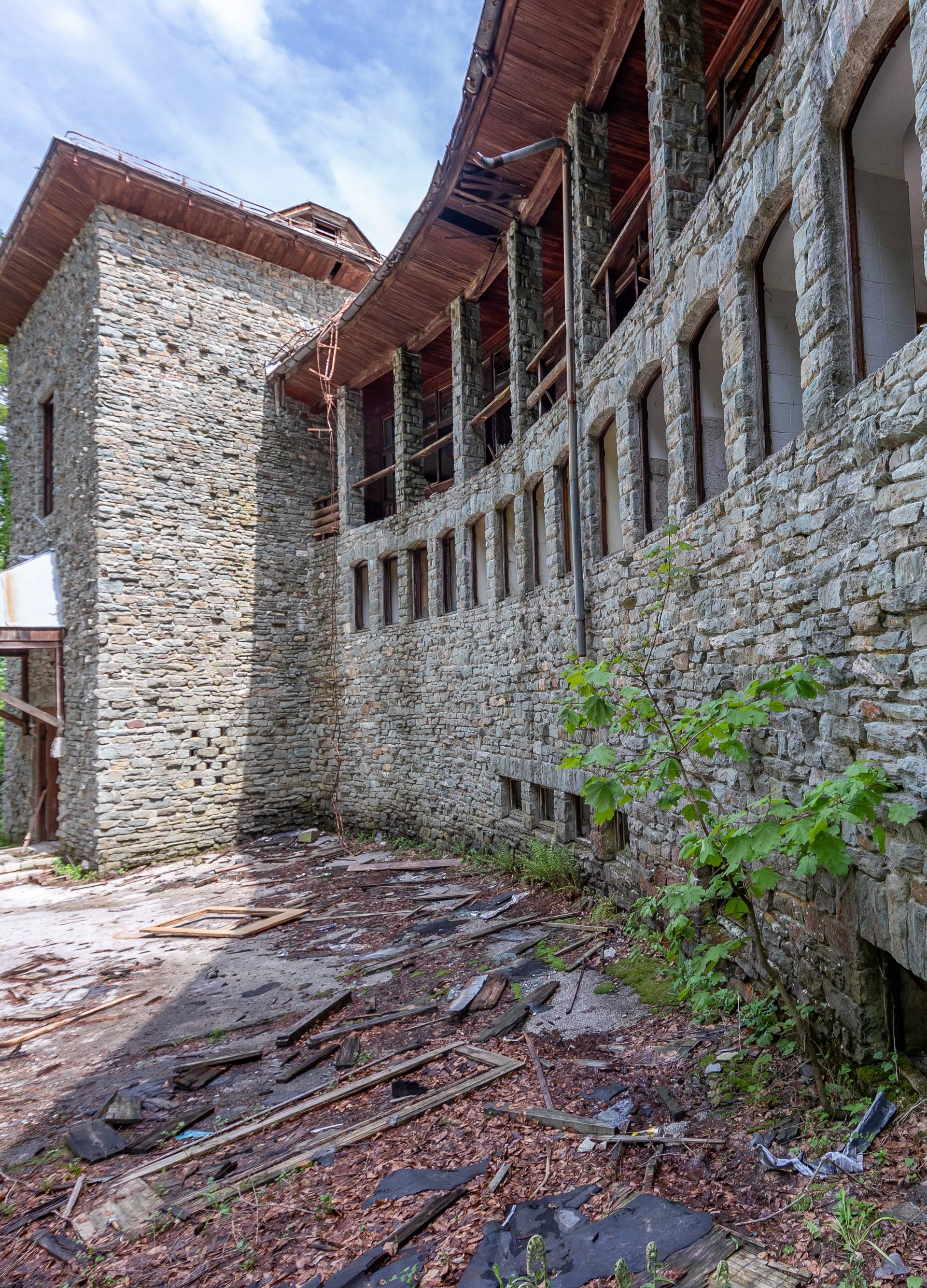 Opustošena Titova vila Izvor: Jeziva slika nekadašnje raskoši