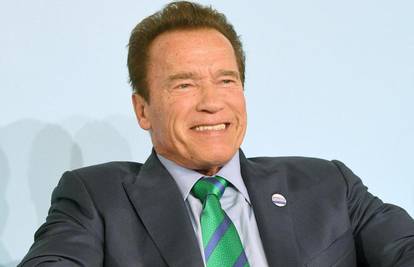 Arnold Schwarzenegger našalio se na račun privođenja u zračnoj luci: 'Inače platim 500 $ za to'