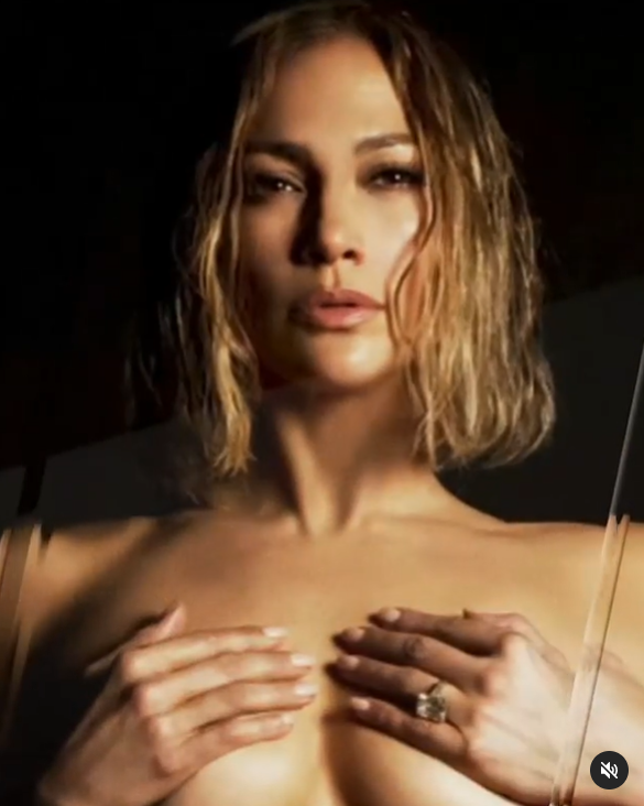 J.Lo (51) pozirala potpuno gola