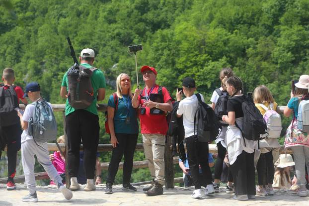 Turisti na Plitvicama