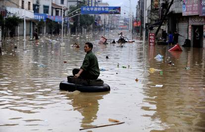 Evakuirano 5 milijuna Kineza: Ljudi sada bježe od poplava