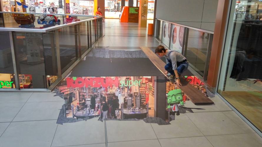 Dani iluzija u osječkom trgovačkom centru Portanova