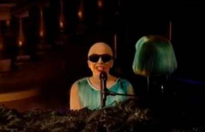Lady GaGa je skinula periku i ćelava predstavila singl 'Hair'