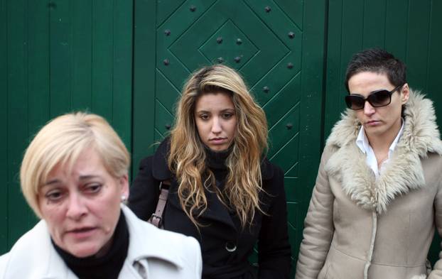 Zagreb: Odvjetnica obitelji Sanader dala izjavu pred vilom u Kozar?evoj