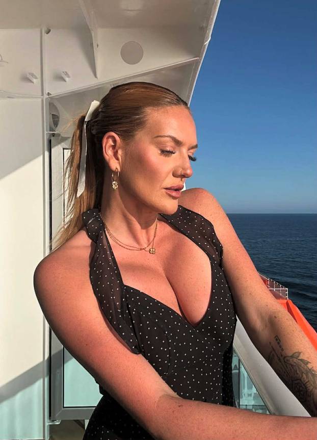 FOTO S dvije vagine i karijerom privlačila sam pažnju, ali ne i ljubav – sad mijenjam sve