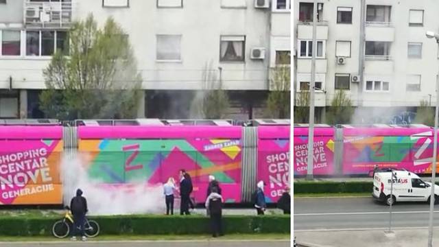 VIDEO Zapalio se tramvaj u Zagrebu, ugasio ga ZET-ov vozač