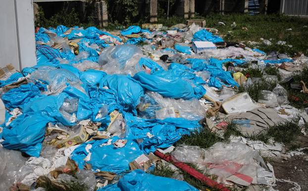Zagreb: Mjesec dana nakon Thompsonovog koncerta Hipodrom je i dalje zatrpan smećem