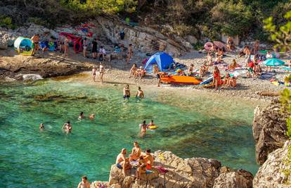 U Hrvatskoj trenutno boravi 1.055.000 turista: Najviše je Nijemaca i Slovenaca