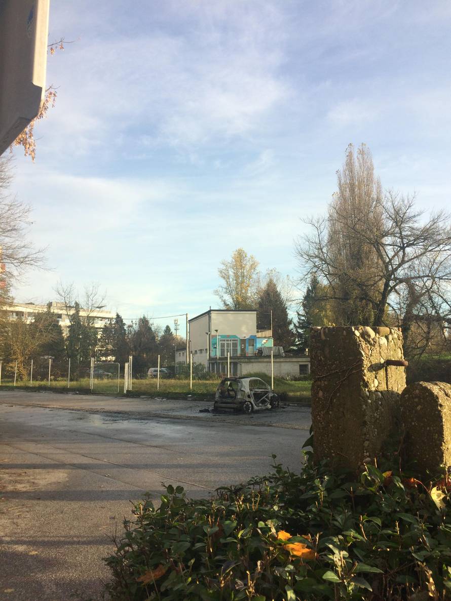 Požari po cijelom Zagrebu: Na pet lokacija gorjelo osam vozila