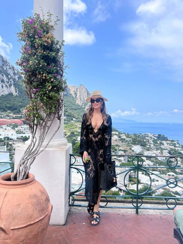 FOTO Ma tko bi joj dao 54 godine?! Severina u svakom badiću izgleda kao upola mlađa