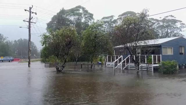 Heavy rains cause flooding in Australia's New South Wales