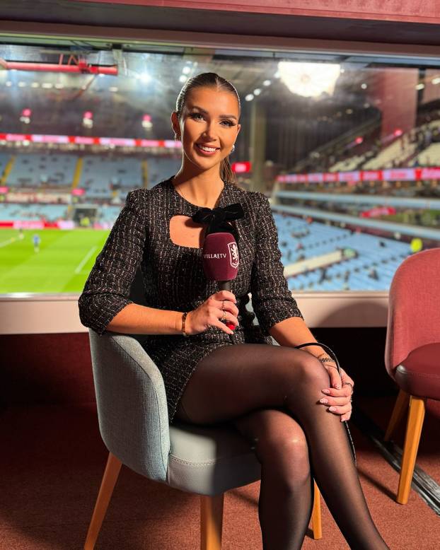 FOTO Zbog fatalne ljepotice je premierligaš dobio nove fanove