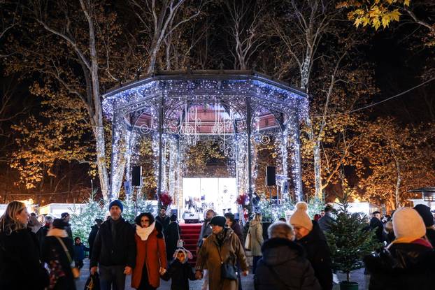 Zagreb: Blagdansko ozračje u centru grada