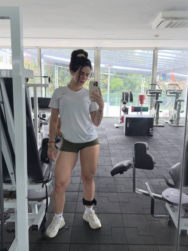 FOTO Ljubila je 35 godina stariju nogometnu legendu. Puklo je, a pravi razlog šokirao je mnoge