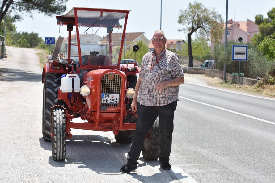 Nijemac (63) na ljetovanje u Hrvatsku putovao traktorom