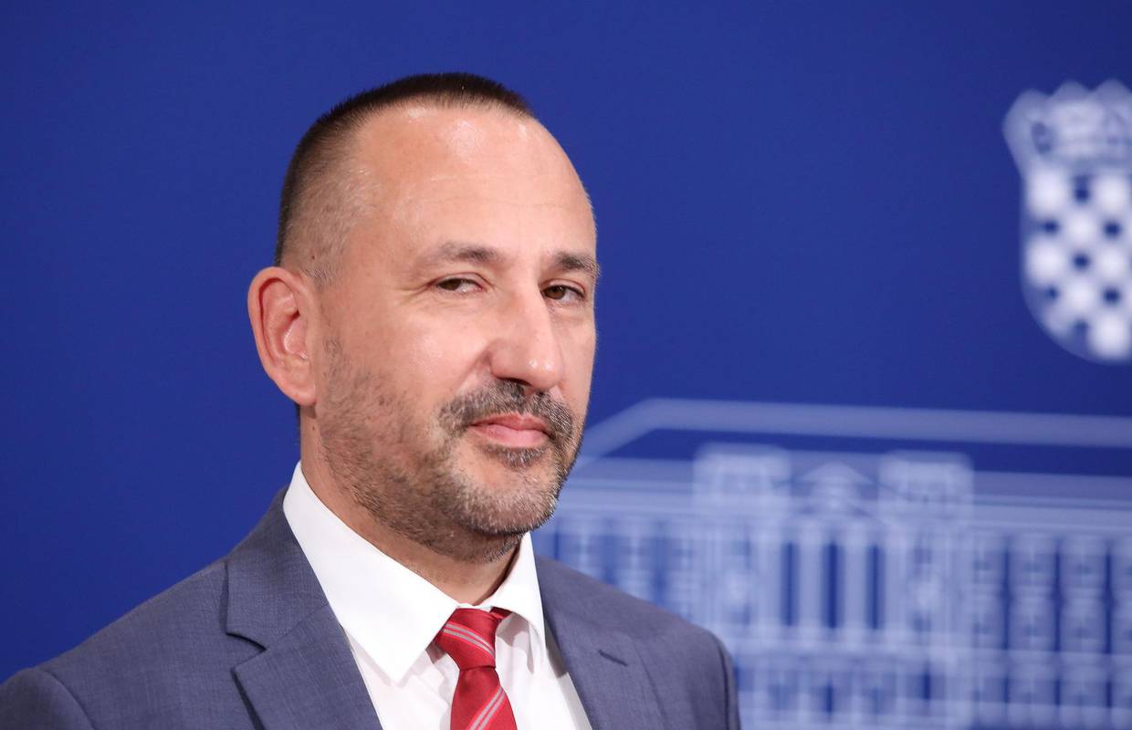 'Sad mene napadaju jer sam ih razotkrio kao ljude koji ne priznaju dostignuća 21. stoljeća'