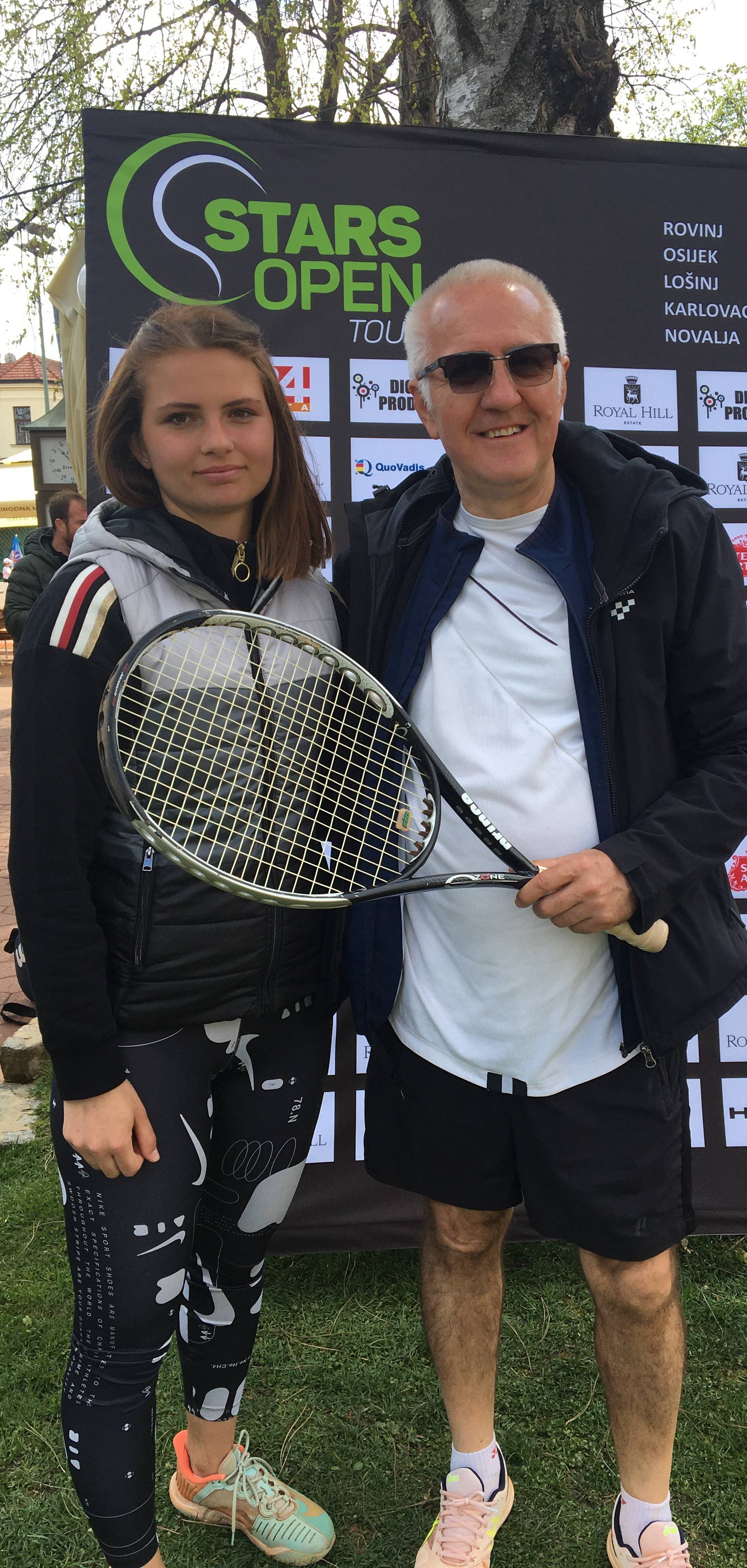 Šimićev bratić zagrizao u tenis, Caktaš gledao, a rukometna diva navijala protiv muža?!