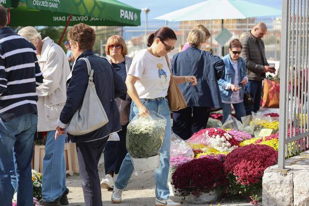 Split: Blagdan Svih svetih i Dušni dan na Lovrincu
