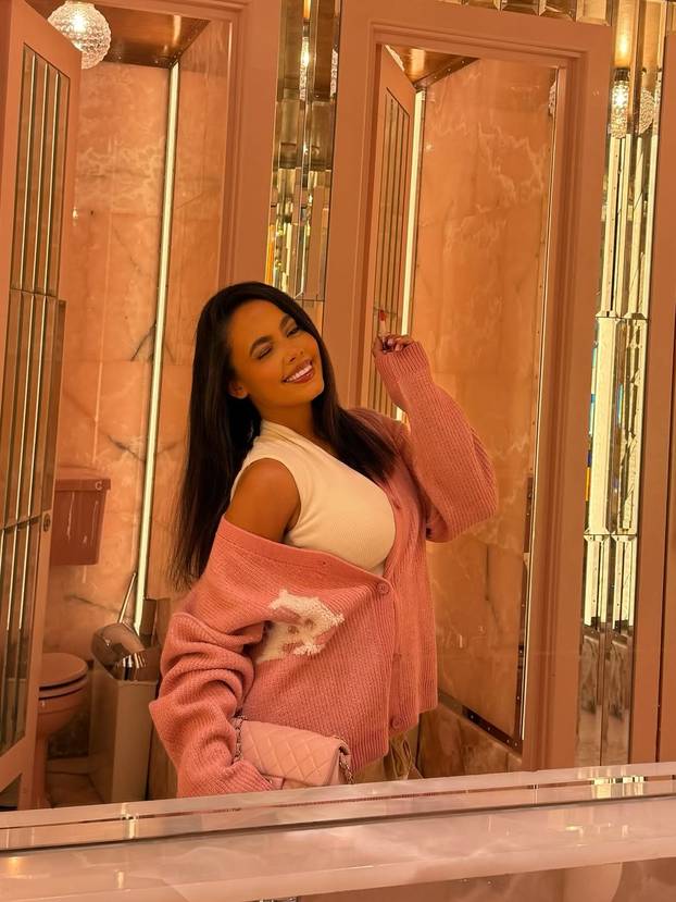 FOTO Ljepotica koja ljubi irskog junaka kvalifikacija za SP: 'Osjećam se kao u oblacima...'