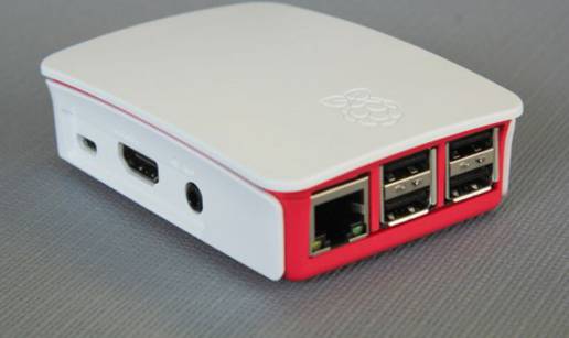 Mikro-računalo Raspberry Pi dobilo svoje službeno kućište