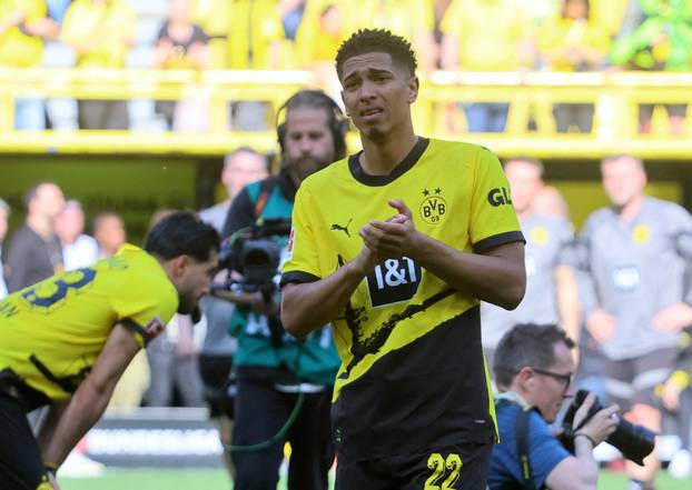 Bundesliga - Borussia Dortmund v 1. FSV Mainz 05