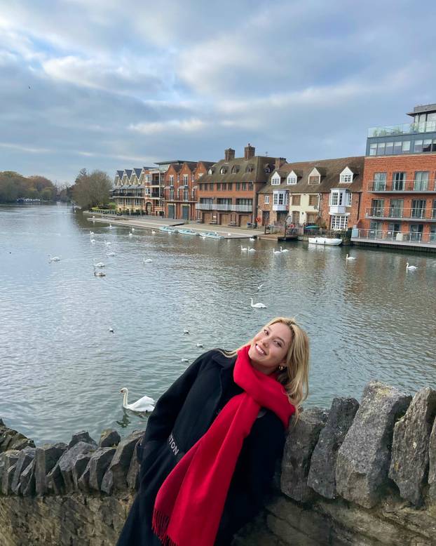 FOTO Ova olimpijka može sve. Na skijama osvaja medalje, a u tangicama podsjeća da je model