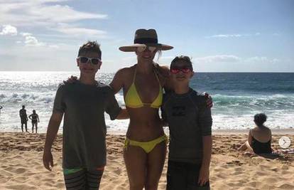 Britney Spears dečka 'ostavila' doma, pa trenirala sa sinovima