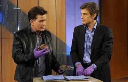 Sheen se zgrozio kad je vidio pluća pušača u showu Dr. Oza