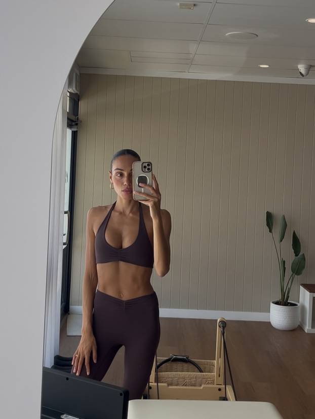 FOTO Nije sve o fitnessu! Ash objašnjava kako imati lijepo tijelo bez nezdravih metoda