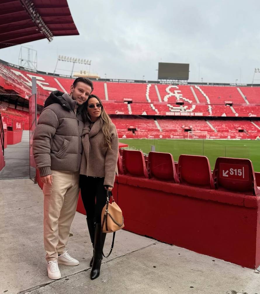 Rakitić i Raquel proslavili 13. godišnjicu braka u gradu ljubavi