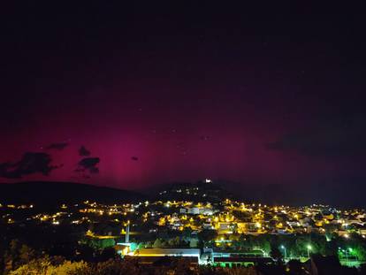 FOTOGALERIJA Spektakularni prizori Aurore borealis koja se vidjela iz svih dijelova  Hrvatske