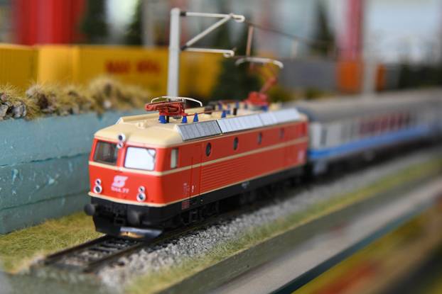 Izložba Virovitica voli vlakove