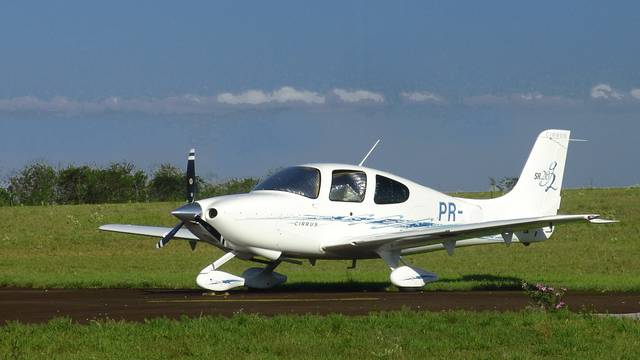 Iskusni pilot o nestalom avionu: 'Ima padobran, odličnu opremu, ali Gorski kotar zna biti ćudljiv'