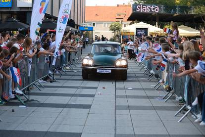 FOTO Osijek priredio fantastičan doček za srebrnu Donnu Vekić