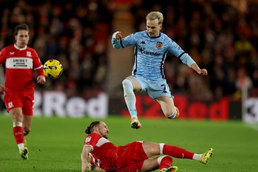 VIDEO Jakirovi&cacute; ne posustaje. S Hullom sru&scaron;io favorita i do&scaron;ao na dva boda o drugog mjesta