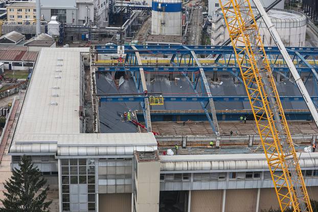 Zagreb: Najveća dizalica u gradu započela s radom 