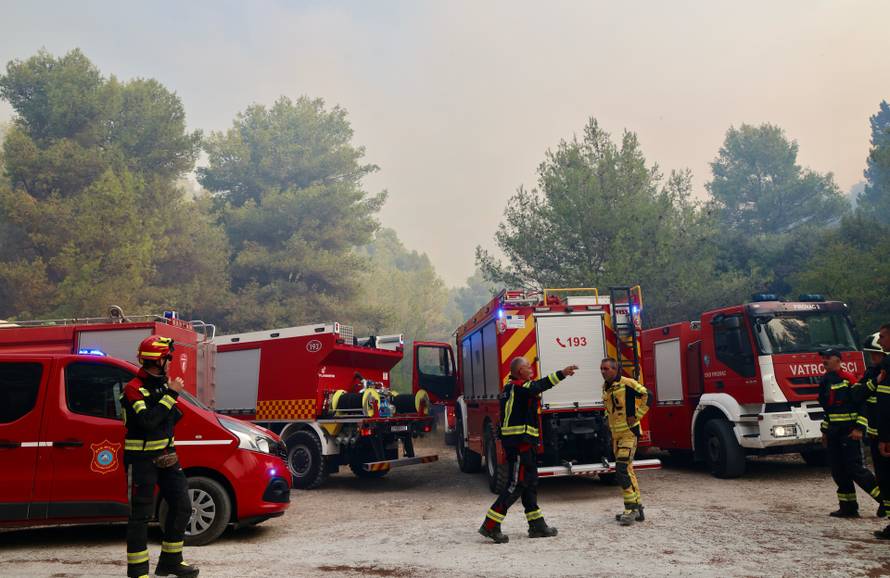 Požar kod Milne i dalje nije pod kontrolom