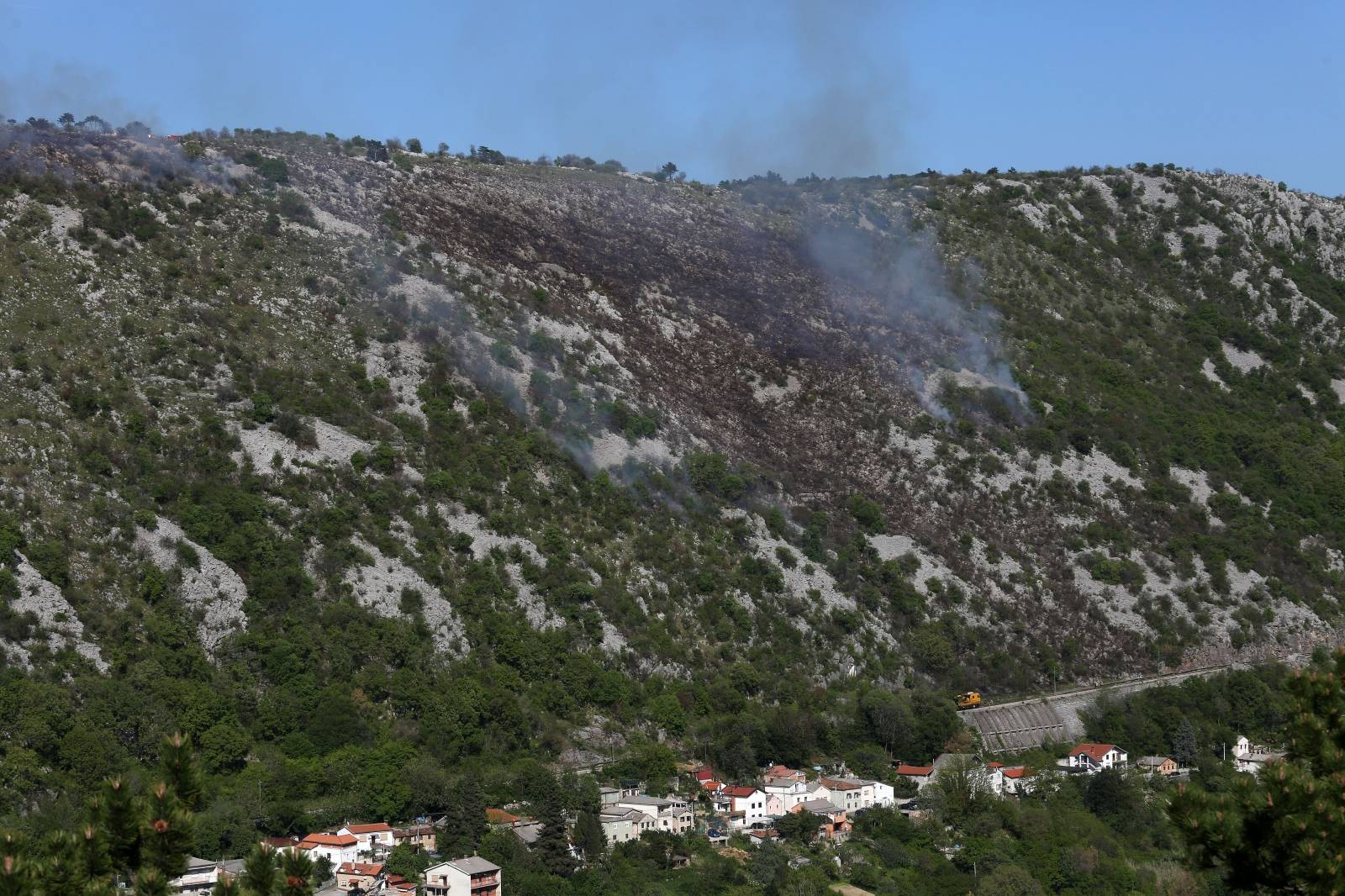 Rijeka: Vatrogasci lokalizirali poÅ¾ar na podrucju iznad naselja Draga