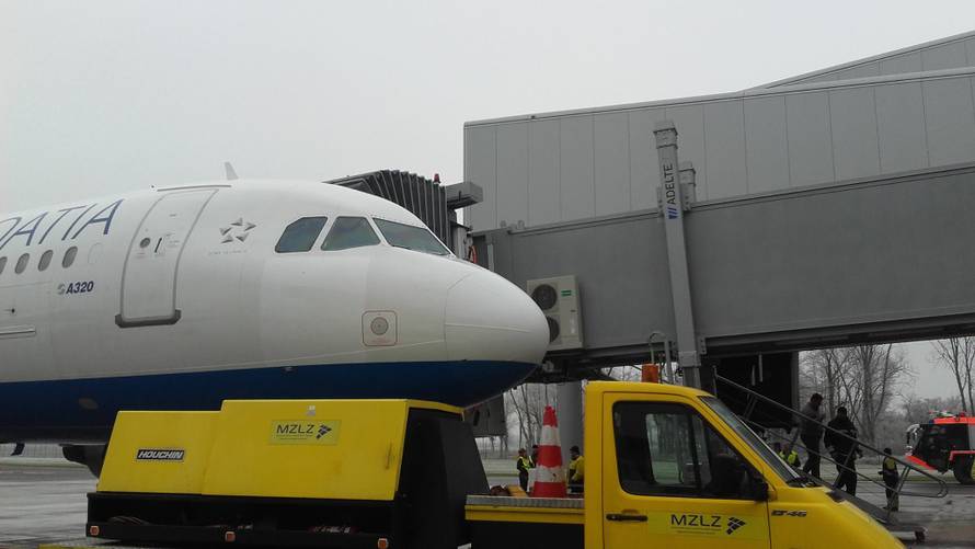 Stigli prvi avioni: Testiraju novi zagrebački aerodrom 'Tuđman'