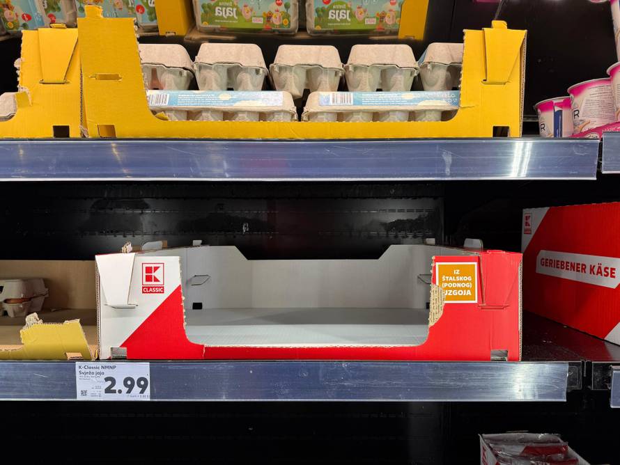 U trgovinama nema jaja: U velikim centrima police su sve praznije: Evo o čemu se radi!