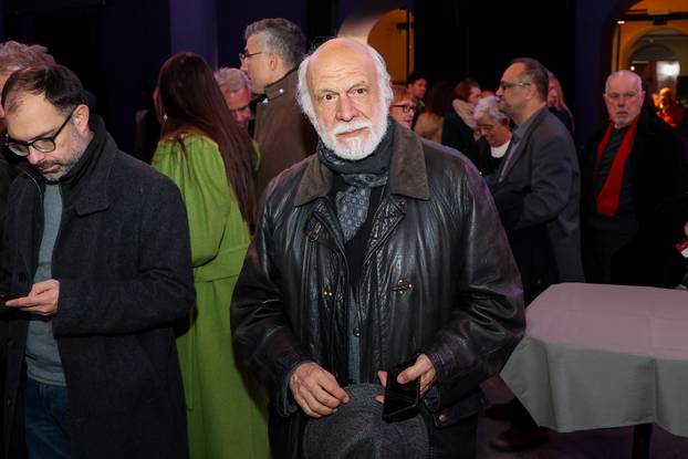 Zagreb:  Premijera predstave "Sokol ga nije volio"