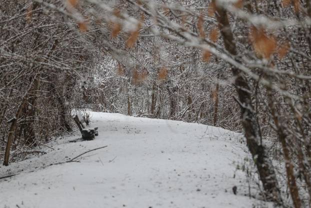 Snježni pokrivač je zabijelio je Osijek
