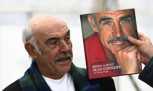 Sean Connery u Škotskoj promovira autobiografiju