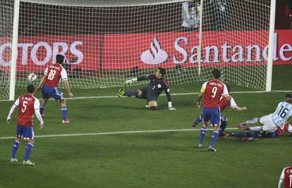 Messijev 'hat-trick' asistencija: Argentina pregazila Paragvaj...