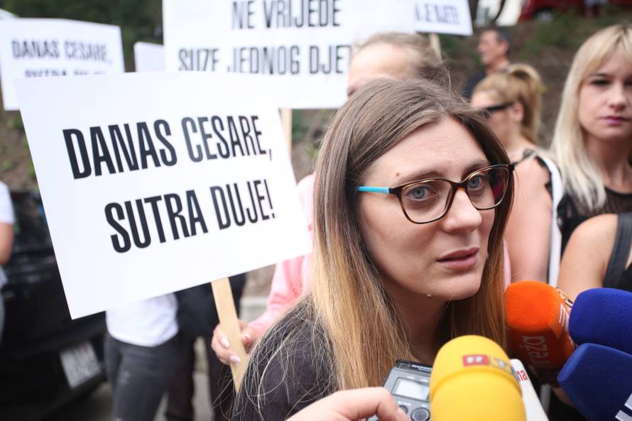 Dramatične scene usred Splita: Ovršili Cesarea (9), dali ga ocu