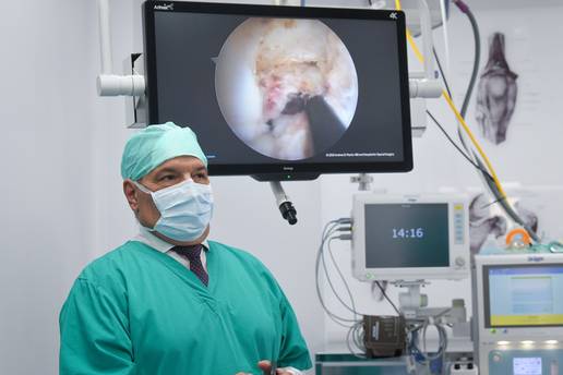 Vili Beroš može dobiti posao u bolnici zahvaljujući Vladi. Usred ljeta su brzo donijeli novi Zakon