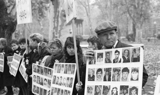 Prosvjed u Zagrebu za sve nastale u Vukovaru, 13.11.1995.