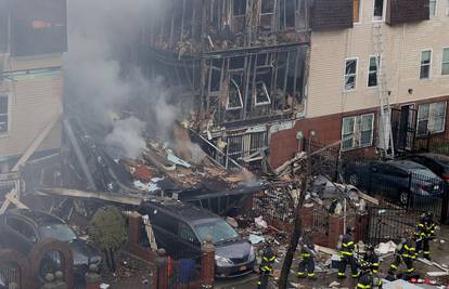 U eksploziji u New Yorku urušila se zgrada: Poginuo je jedan stanar, devet ih je ozlijeđeno